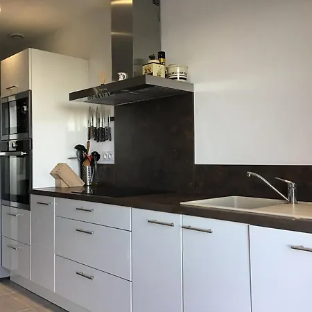 Tranquil Vineyard Villa, * Berlou