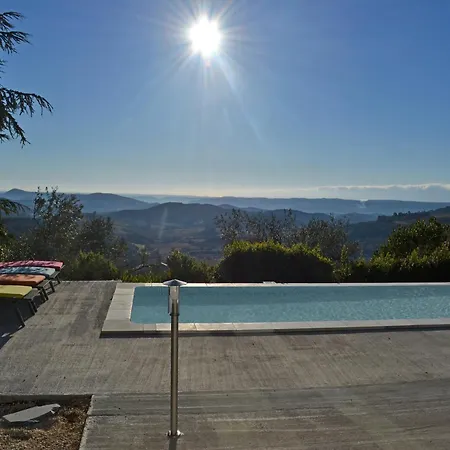 Tranquil Vineyard Villa, Villa
