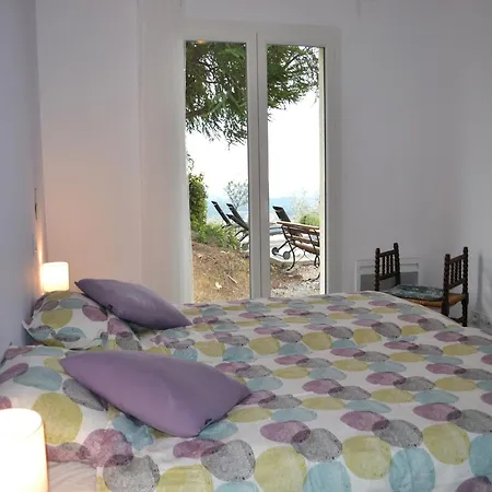 빌라 Tranquil Vineyard Villa,