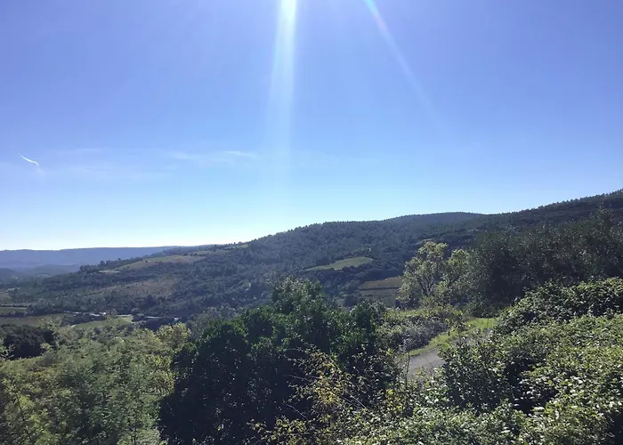 فيلة Tranquil Vineyard Villa, Berlou