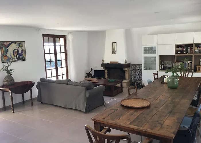 Tranquil Vineyard Villa, *